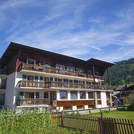 Les Dents Blanches Hostel Morzine Buitenkant foto