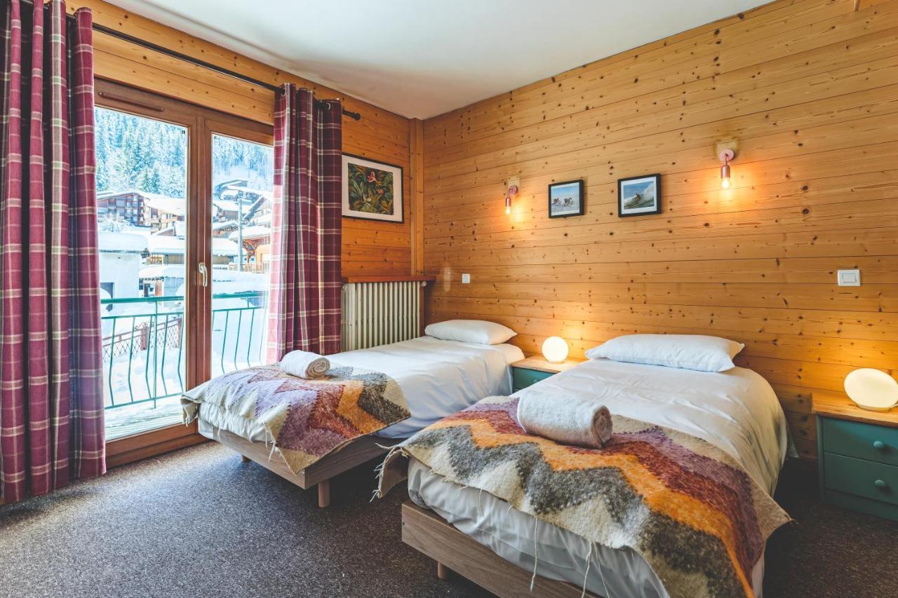 Les Dents Blanches Hostel Morzine Buitenkant foto